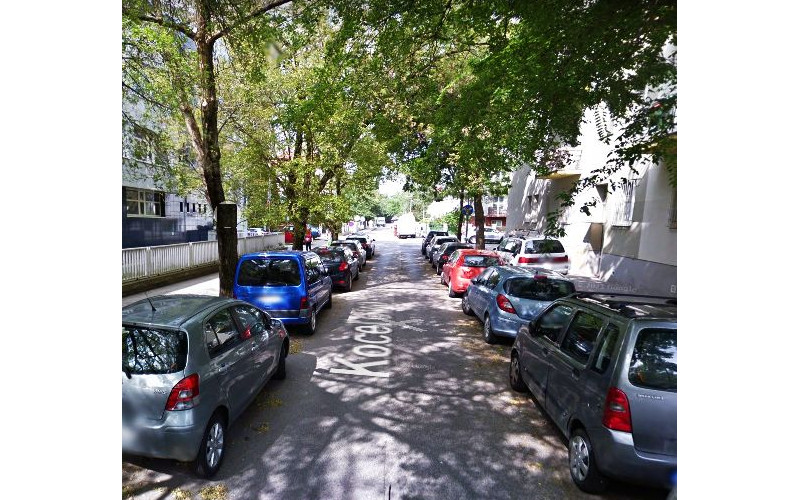 ~ NA PREDAJ ~ garáž na ulici Koceľova v Ružinove -