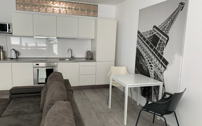 1 izbový byt v centre Senca-Lichnerova ul.-Helios, balkón