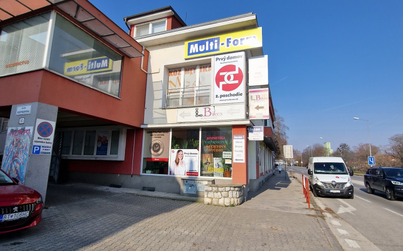 Na prenájom obchodné a kancelárske  priestory  v Trnave