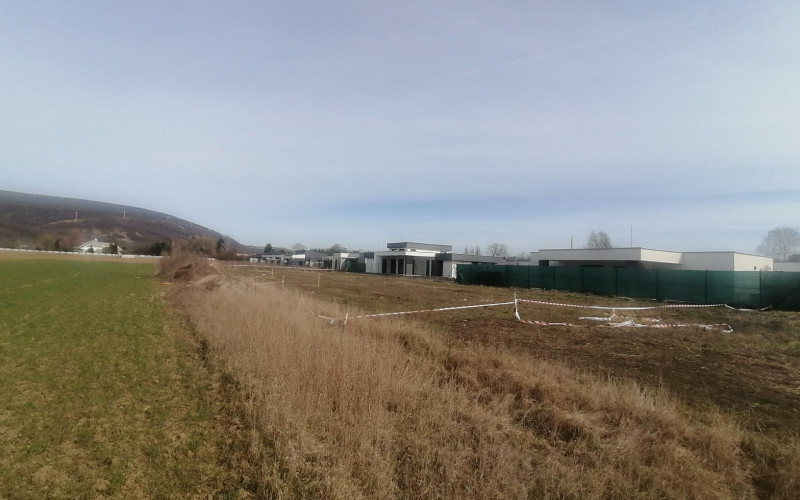 IBA U NÁS! Investičná príležitosť- pozemok v novovybudovanej lokalite Záblatie-Trenčín