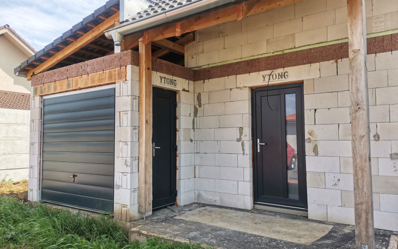 Rozostavaný 4 izbový dom, Pečeňady