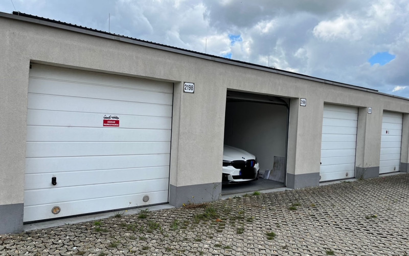 Na predaj garáž, 24 m2, Dunajská Lužná, Nové Košariská