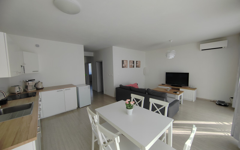 3 izbový byt, Senec -Slnečné jazerá-prenájom, kompletne zariadený, balkón, parkovanie