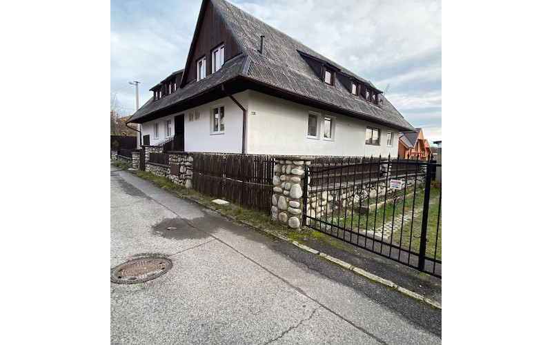 REZERVOVANÉ Rodinný dom/Penzión v Starej Lesnej, 3D prehliadka