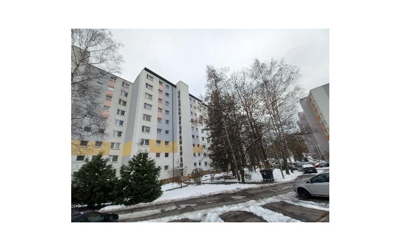 KÚPIME 3 izbový byt BANSKÁ BYSTRICA, SÁSOVÁ