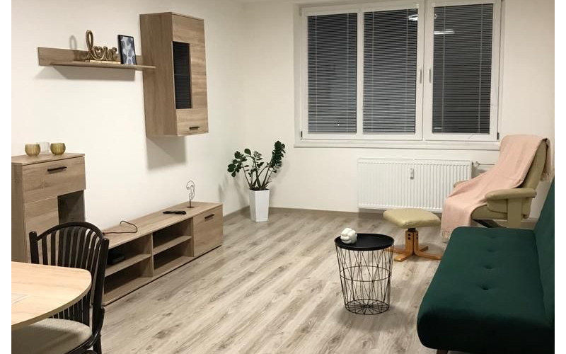 Prenájom  2- izbového bytu v Michalovciach