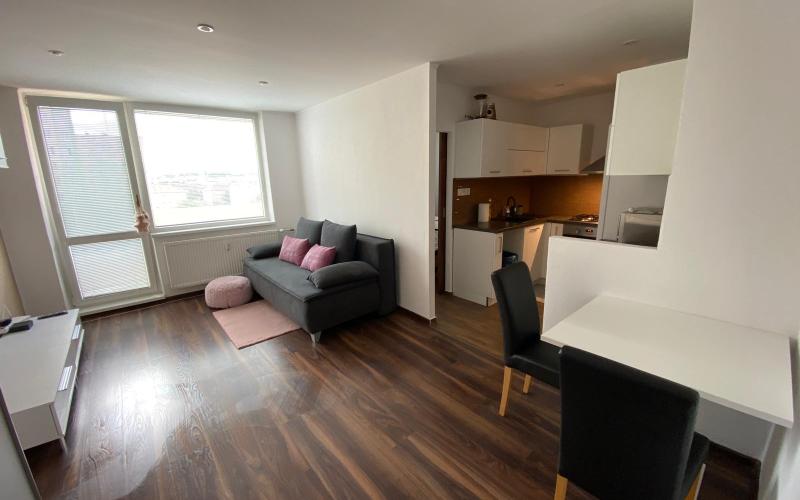 1,5 izbový byt, Košice-Juh, Oštepová ul., loggia, 3D prehliadka