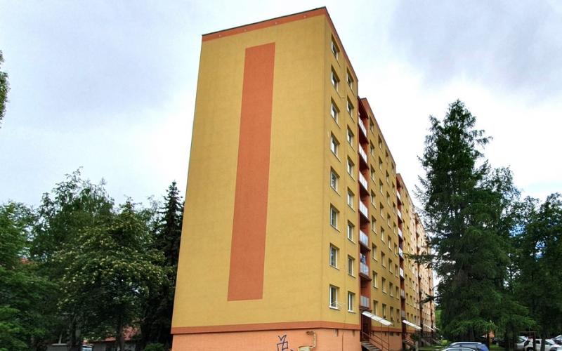 PREDAJ: 4 izbový byt 79 m2 čiastočná rekonštrukcia