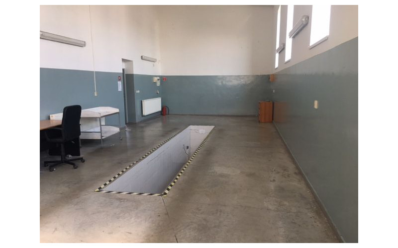 Na predaj hala s montážnou jamou a kancelárske priestory v Galante