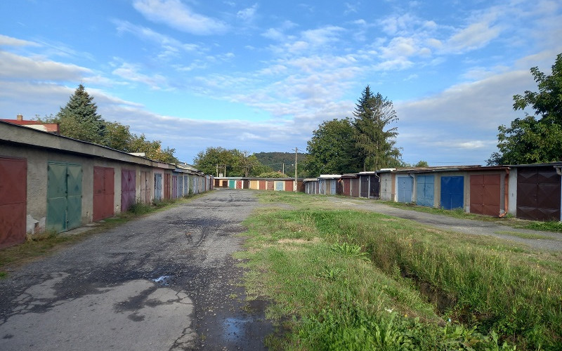 NA PREDAJ murovaná garáž FIĽAKOVO okres Lučenec