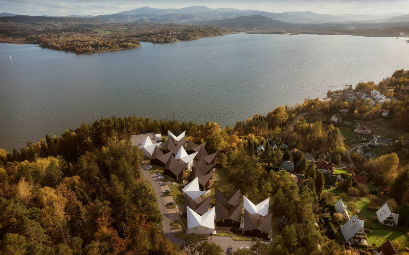 Apartmánový komplex TREESNA Lake Villas & SPA, Żywieckie jazero