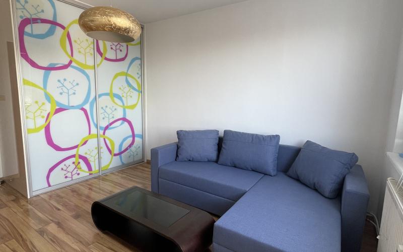 Na predaj priestranný 3-izbový byt na Jiráskovej ulici