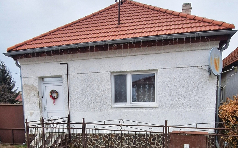 PREDAJ: prerobený 3izbový rodinný dom, Nitrianska Blatnica