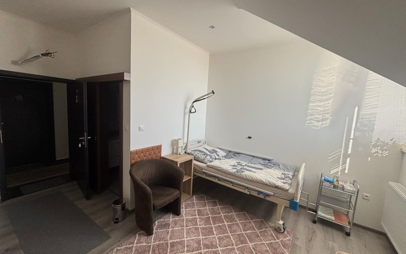 NA PREDAJ 1 IZBOVÝ BYT PRE SENIOROV