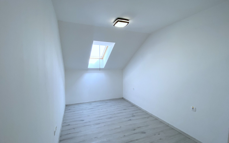 PREDAJ - priestranný 2-izbový BYT - prevedenie ŠTANDART