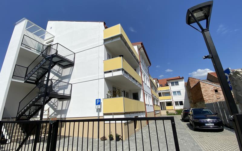 NA PREDAJ: 2-izbový HOLOBYT na kľúč ideálny pre Airbnb