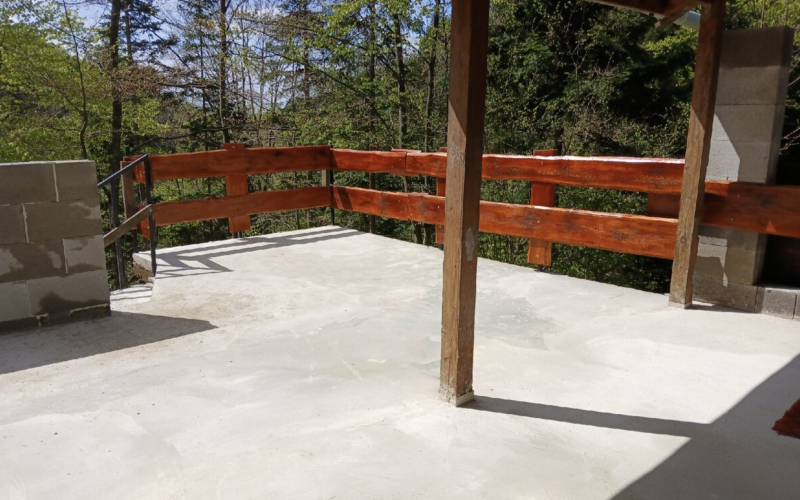 NA PREDAJ: Rekreačná chata pod Lysou – Drienica