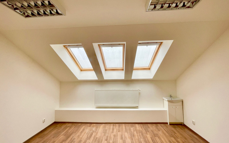 Na prenájom kancelária 16 m², Moyzesova ul., Košice-Staré Mesto