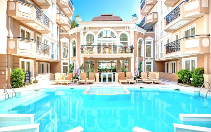 Štúdio 1+kk s balkónom a bazénom Slnečné pobrežie-Bulharsko