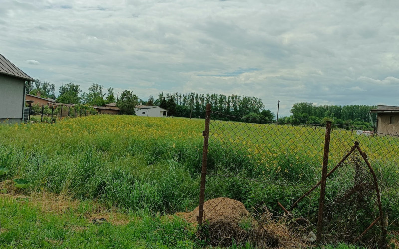 PREDAJ stavebný pozemok Veľká Ida 2160 m2!!!