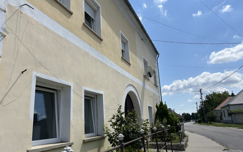 PREDAJ 4izbový byt Rajka