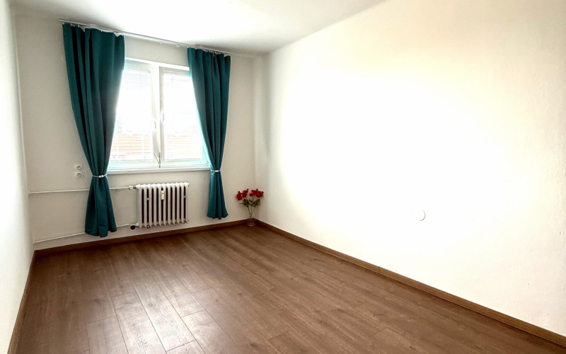 Na predaj 3iz. byt s balkónom v tichej lokalite v Senici