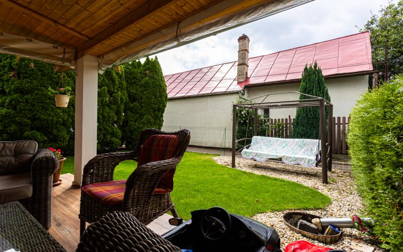 4-izbový,dvojpodlažný rodinný dom s 2 veľkými garážami, 164 m², blízko centra Košíc.