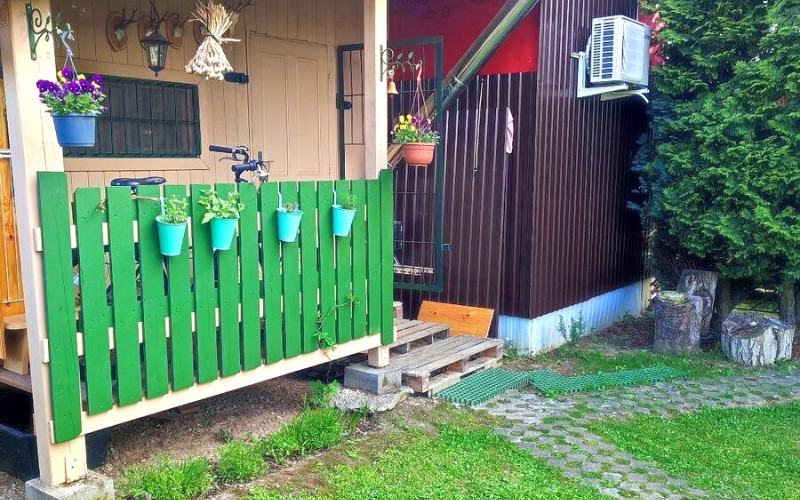 Na predaj záhrada s obytnou chatkou v Seredi