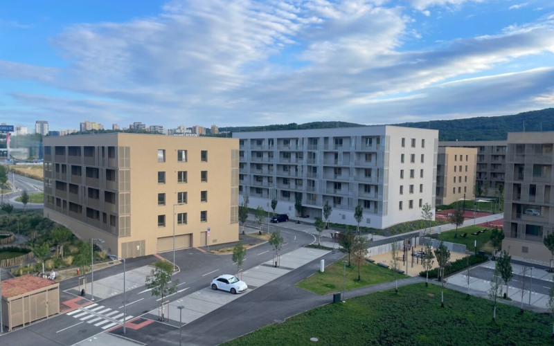 Prenájom Bory Promenáda 3i byt s parkovaním v cene