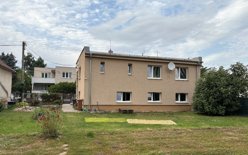 Na predaj rodinný dom s pozemkom v Seredi Topoľová ulica