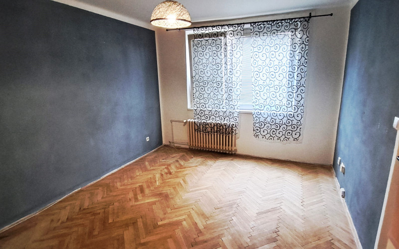 Na predaj 1iz. byt v pôvodnom stave v Holíči