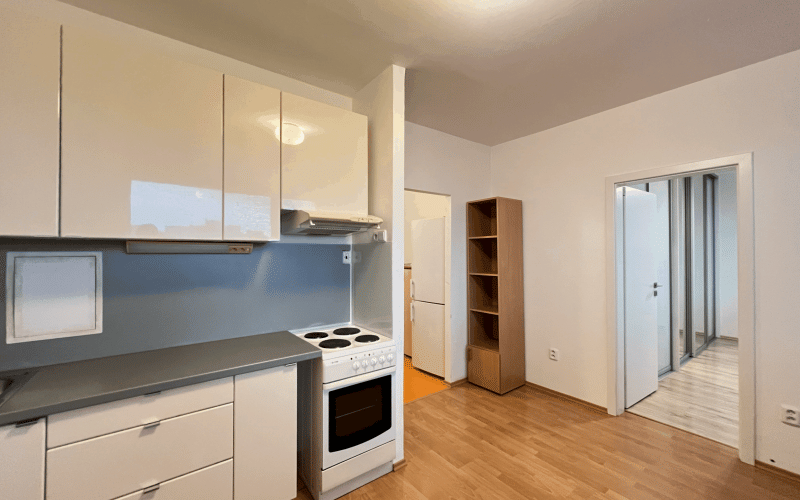 Dvojgarsónka s balkónmi na predaj | BLAGOEVOVA, BA V