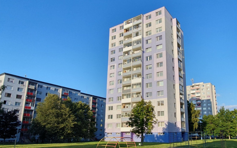 PREDAJ: 3 izb. byt 58 m2 + loggia Tajovského ul. Starý Juh