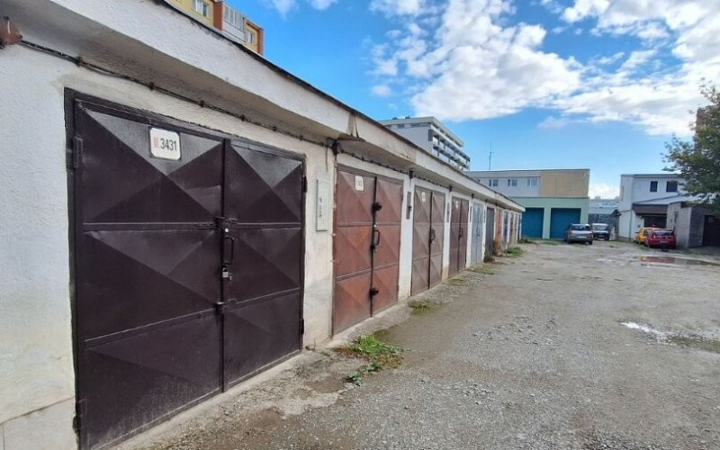 PREDAJ garáž v blízkosti OC Galéria