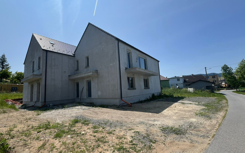 NA PREDAJ-Komfortný 4 izbový byt v novostavbe v Lipanoch