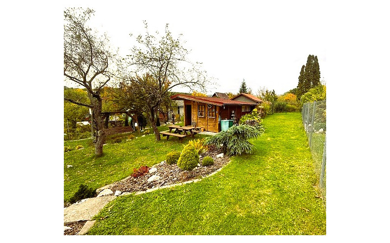 Na predaj záhrada s chatou na Terase, ulica Československého odboja.