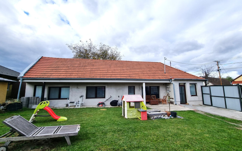 PREDAJ rodinný dom Rajka