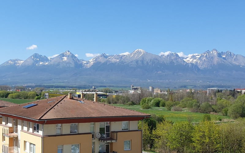 PREDAJ: 3 izb. byt 77 m2 s 2 balkónmi Slnečnica Novomeského