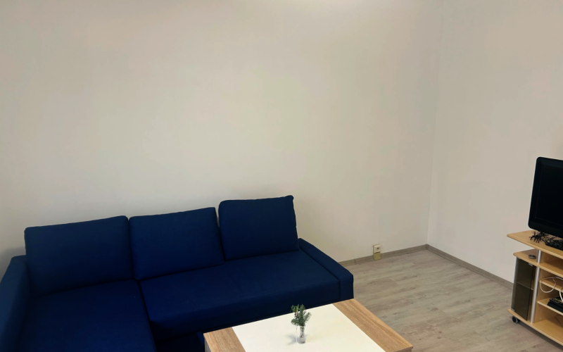 L&P | Prenájom garzónky s loggiou – Rovniankova,Petržalka