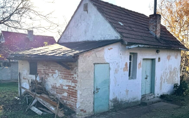 Na predaj vinohradnícky domček s pozemkom pri obci Prietržka