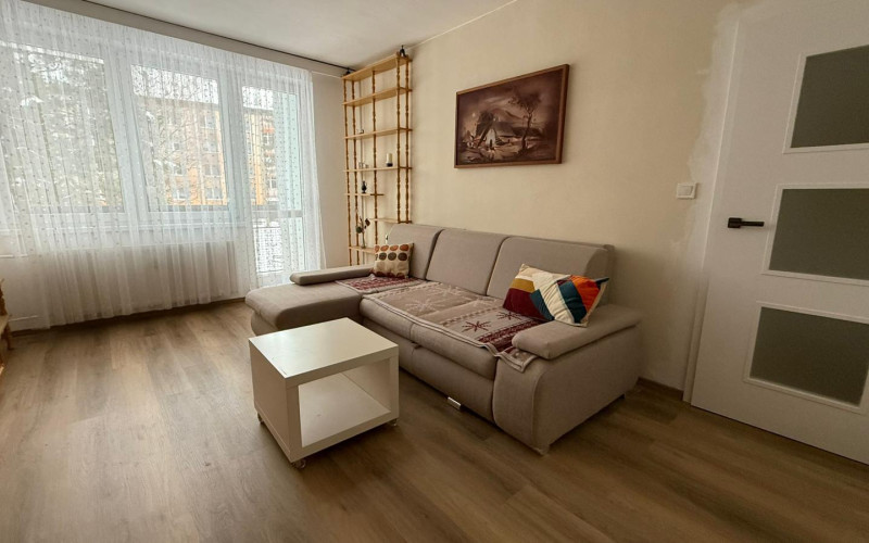 REZERVOVANÉ - Zrekonštruovaný 2-izbový byt - STARÁ ĽUBOVŇA