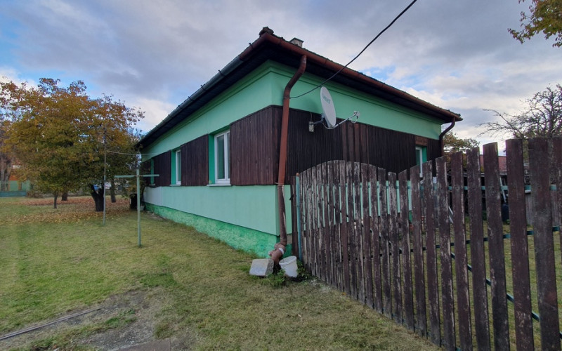 PREDAJ: rodinný dom s garážou Poprad Veľká s pozemkom 815 m2