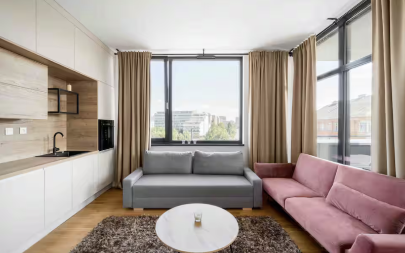 Slnečný 2-izbový byt na prenájom | MÝTNA, BA I