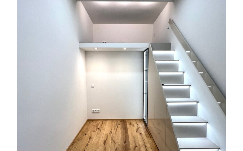 EXKLUZÍVNE, Na predaj mezonetový 2-izb. byt v srdci Viedne