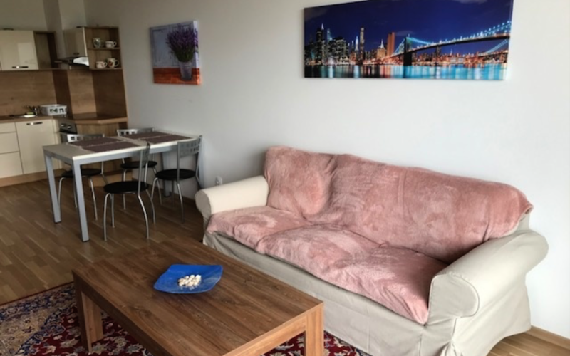 L&P | Prenájom 2-izbového bytu s  garážou - Petržalka