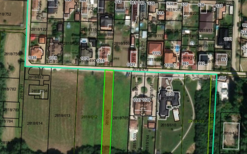 Na predaj pozemok vhodný na výstavbu RD v obci Veľká Mača