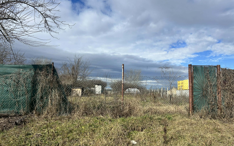 PREDAJ stavebný pozemok Bezenye