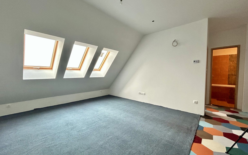 PREDAJ 2izbový byt Bezenye