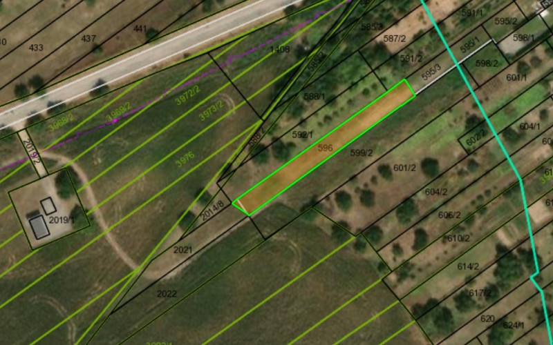 Na predaj investičný pozemok v  Hrnčiarovciach nad Parnou