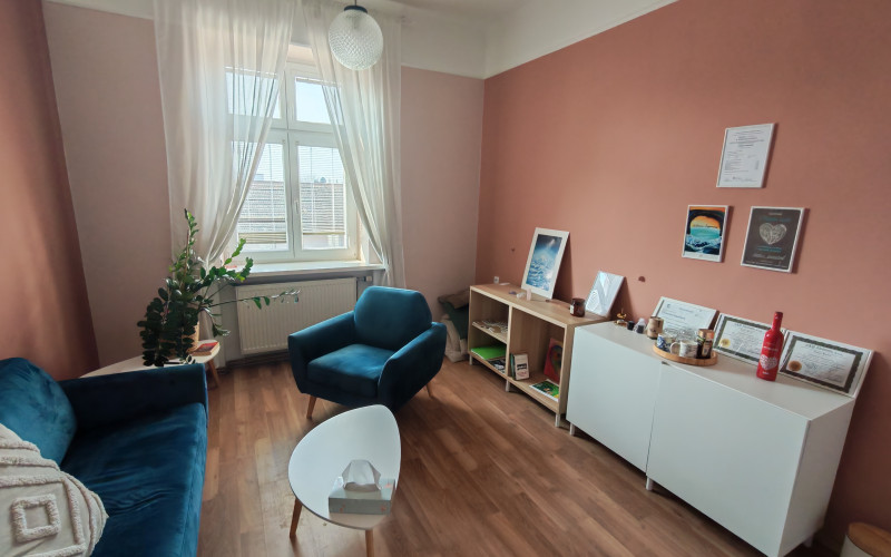 Kancelária v centre Senca na prenájom-14 m2,Lichnerova ulica